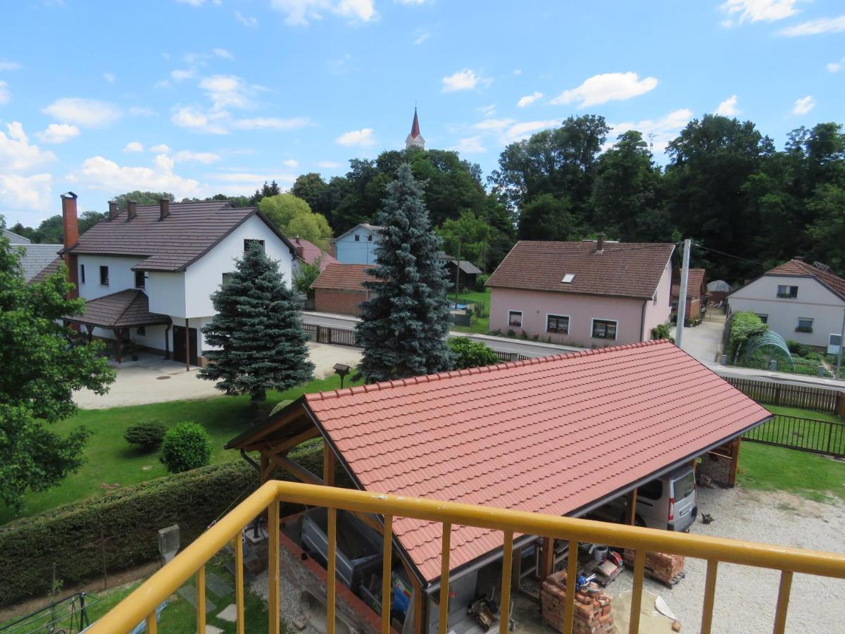 Mill House Apartment And Camping Ljutomer ภายนอก รูปภาพ