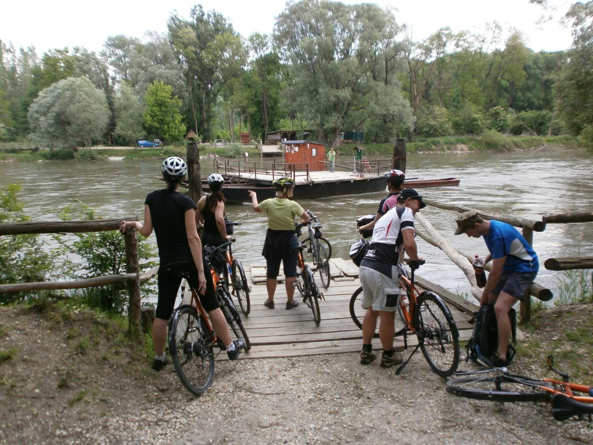 Mill House Apartment And Camping Ljutomer ภายนอก รูปภาพ